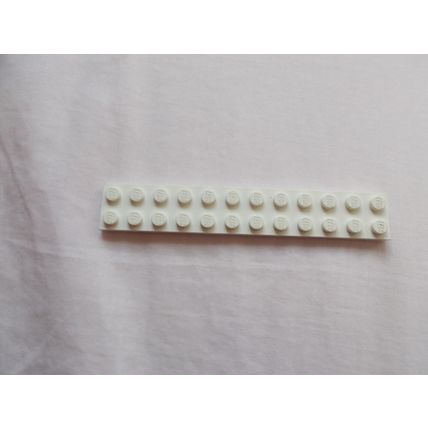 LEGO WHITE PLATE 2445 LEGO FROM 80S (10/01)