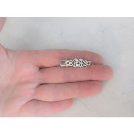 Extra tiny small silver metal slim celtic alligator hair clip for fine thin hair