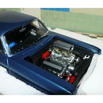 1/18 ( IB 85 ) Super Cars blown blue 1969 -70 Yenco Nova drag car
