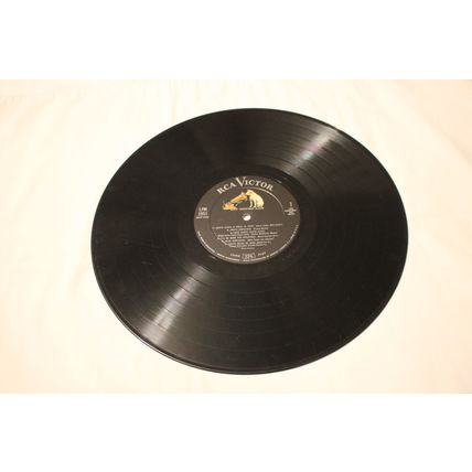Elvis Presley LP with Original Company Record Sleeve-ELVIS’ CHRISTMAS ALBUM