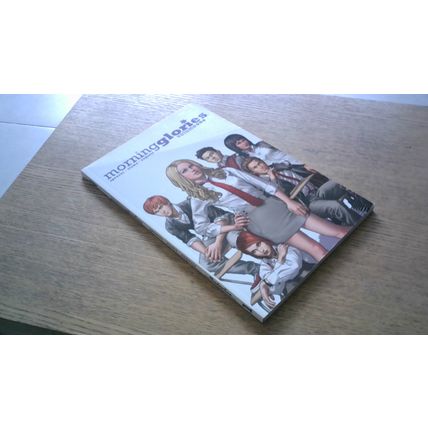 Morning Glories Graphic Novel (Paperback) 2011