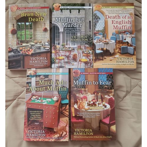 5 PB in A Merry Muffin Mystery by Victoria Hamilton~Bran New Death + 4