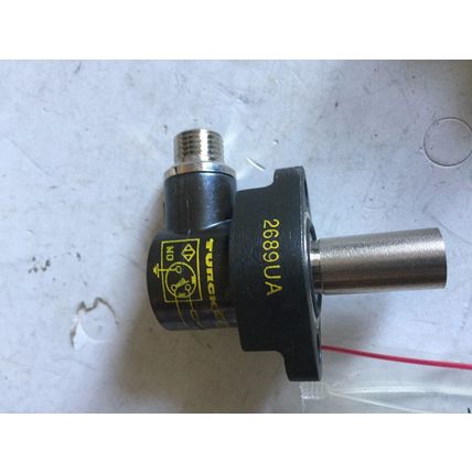 NEW LOT 2 TURCK 2689UA,BI2-CRS260-ADZ30X3-B3131/S34,4275  400UR SENSOR ,SR