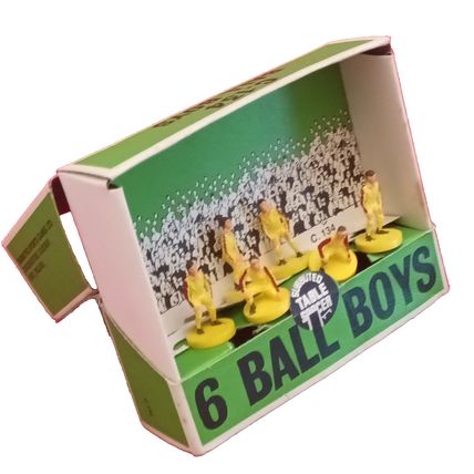 Subbuteo SIX BALL BOYS #C134 In Original Reference Box