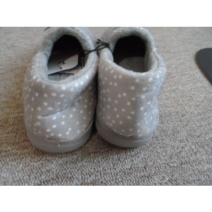 TU Grey Spotted Ladies Slippers Size 5 Brand New