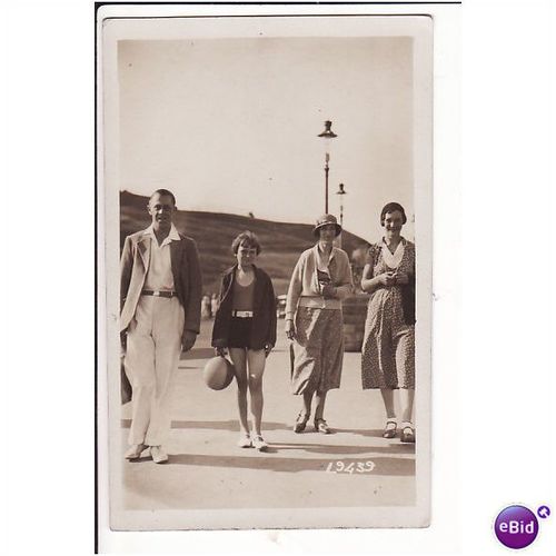 old RP postcard - family on prom (prob.Scarborough)