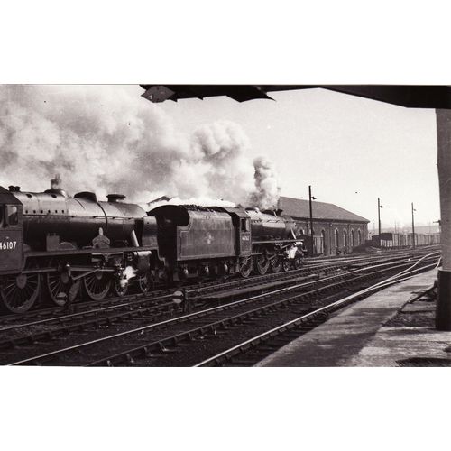 Railway Photo LMS Royal Scot 46107 Black 5 44763 Carlisle 1958 4-6-0 Loco