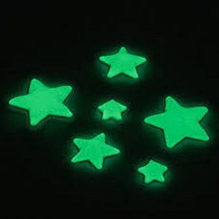 Glow In The Dark Plastic Stars Fun Ceiling Wall Art Luminous Space Stickers 3cm
