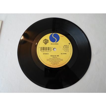 7"MADONNA.1990,RESCUE ME.SIRE W0024,543919329-7,SPOTLIGHT. CARD SLEEVE.NEAR MINT