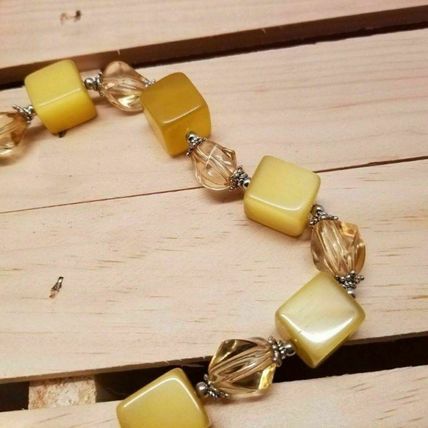 Vintage Yellow Moonglow Cube Necklace Set