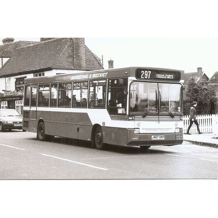 Black & White Photograph of Maidstone & District Motor Services Ltd. - J467 OKP