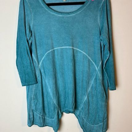 Democracy Women's Blue Asymmetrical Tunic Top M Long Sleeve with Pockets