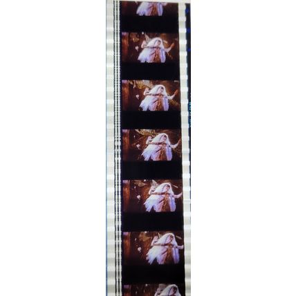 LABYRINTH PK MTP C072t . 1 STRIP OF 5 - 35MM - FILM CELLS