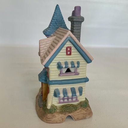 Easter Village Bunny House BAKERY Lightable Spring Decoration Bunny Figurine VTG