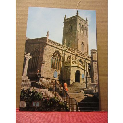 ST. JOHN THE BAPTIST CHURCH, AXBRIDGE, SOMERSET. unused postcard #