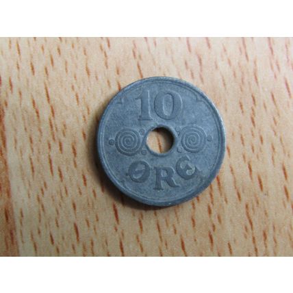 Denmark 1943 10 Ore Coin