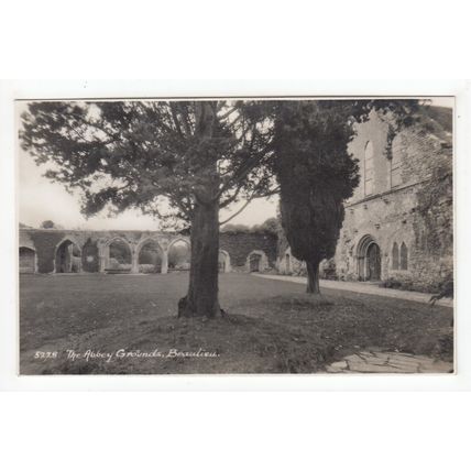 The Grounds Beaulieu Abbey Postcard Hampshire 5228