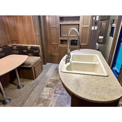 2015 Coachmen Apex Ultra Lite 259BHSS