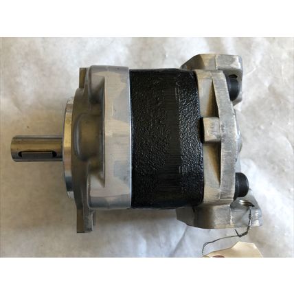 NEW KYB 8526031 9L0813 FORKLIFT HYDRRAULIC GEAR PUMP ,EN