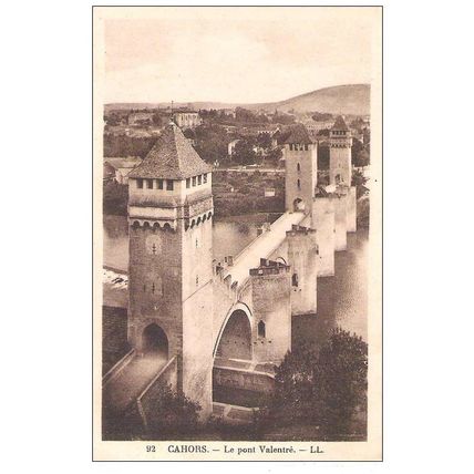 46 - CAHORS - le pont Valentré