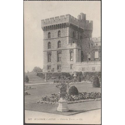 Victoria Tower, Windsor Castle, Berkshire, 1914 - Lévy Postcard LL917