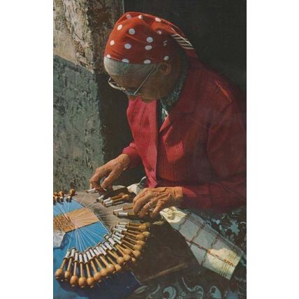 Brugge Bruges Brugges The Belgium Lace Maker Craft Crafts Flemish Postcard