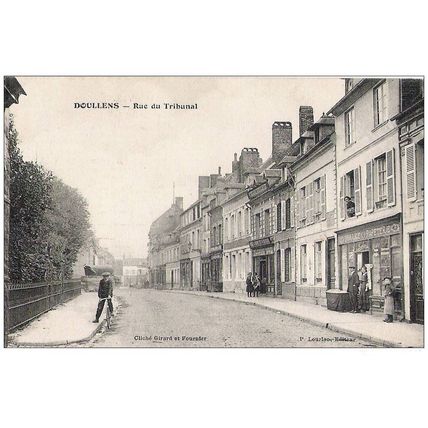 80 - Doullens - rue du tribunal