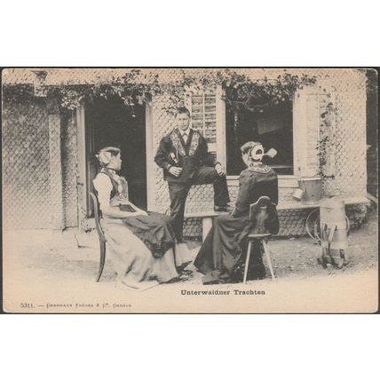 Unterwaldner Trachten, c.1905 - Charnaux Frères CPA
