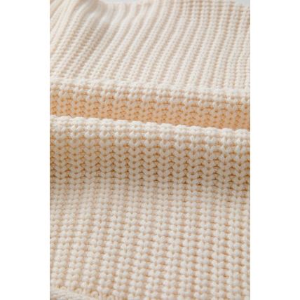 White Solid Textured Knit Side Pockets Buttoned Sweater Vest