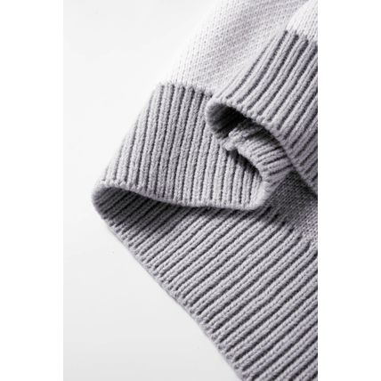 Gray Checkered Bishop Sleeve Sweater