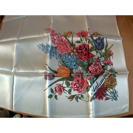 Vintage 1970's Aalsmeer Headscarf