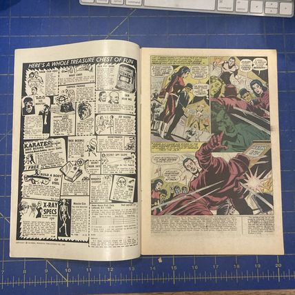 DC COMICS JUSTICE LEAGUE OF AMERICA #71 "Death Orbit" May 1969 FN-