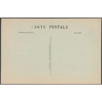 Vue Prise de la Cour Intérieure, Château de Chambord, c.1910 - Béguin CPA