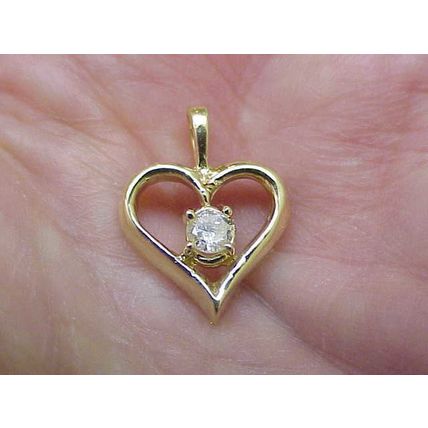 Estate Vintage 14k Yellow Gold Genuine .25ct Solitaire Diamond Pendant