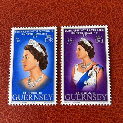 Guernsey 1977 Silver Jubilee of Queen Elizabeth II set SG 149-150 MNH Stamps