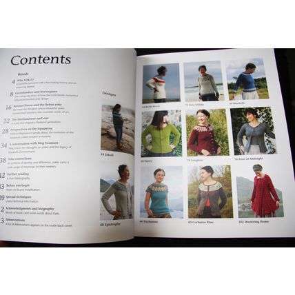 Kate Davies - Yokes, 11 signature designs with stories of the sweater