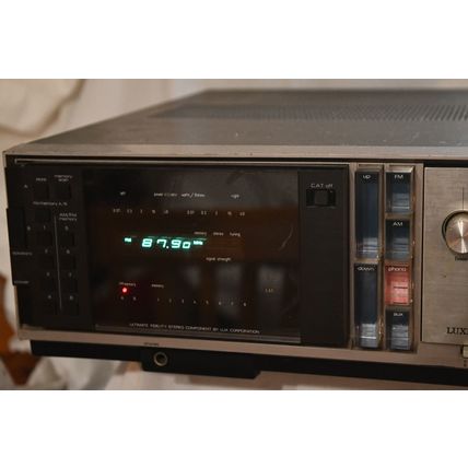 Luxman Vintage Stereo Receiver RX-101 powers on Estate sale find as is 515b3