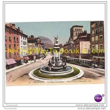 GRENOBLE, LA PLACE NOTRE-DAME, FRANCE, Postcard