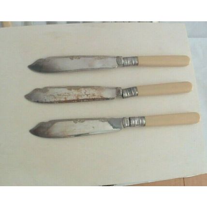 Vintage 3 Fish Knives