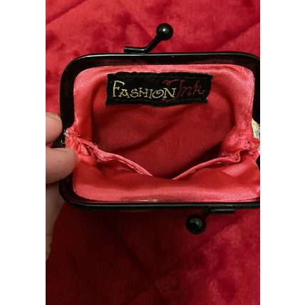 A Very Cute Sweet Fashion Ink Wallet Cigarette Case