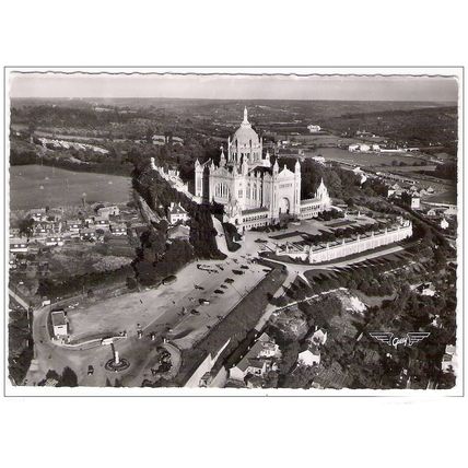 14 - Lisieux - la basilique