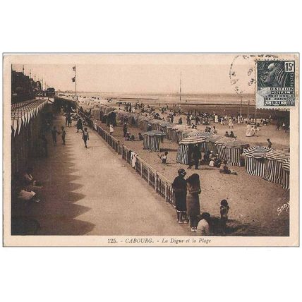 14 - Cabourg - La digue et la plage