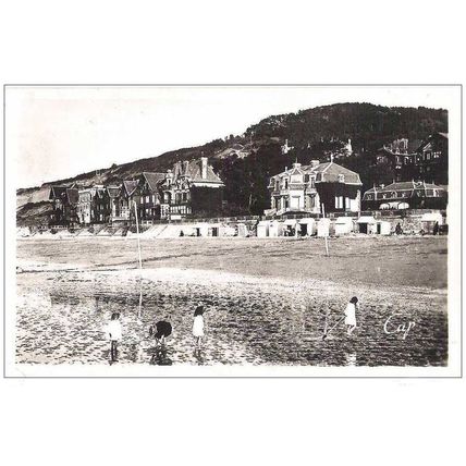 14 - Houlgate - la plage et les villas