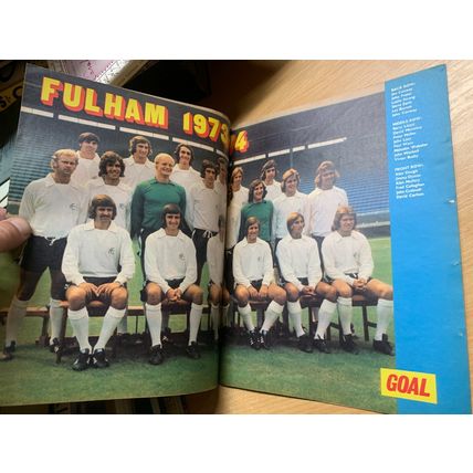 GOAL MAGAZINE #268 20 OCT 1973 UK FOOTBALL MAGAZINE - FULHAM TEAM POSTER (LL)