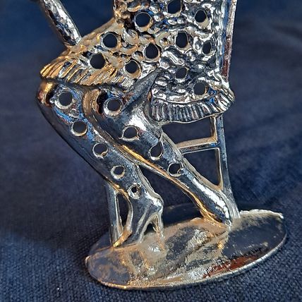 TORINO Metal MOUSE EARRING HOLDER Display Tree Organizer Girl in Mirror Stand