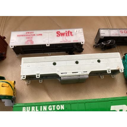 ICOLLECTZONE Great Railroad Parts Lot (Train #10)