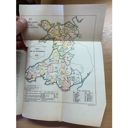 1900 "DIWYGWYR CYMRU" BERIAH GWYNFE EVANS WELSH HB BOOK WITH FOLD OUT MAPS (P4)