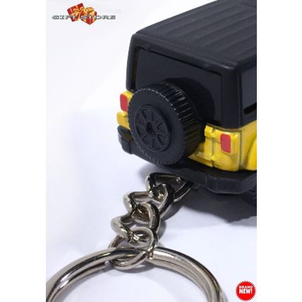 RARE KEYCHAIN YELLOW BLACK JEEP WRANGLER LIFTED CUSTOM Ltd EDITION NICE GIFT