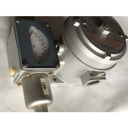 3/4 NPT UNITED ELECTRIC 95011 PRESSURE SWITCH 10-100PSI,UE H121K-95011 S157,Ez