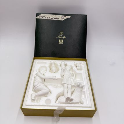 Lenox The Nativity White Bisque Porcelain Shepherds Figurines 4 PCs Box